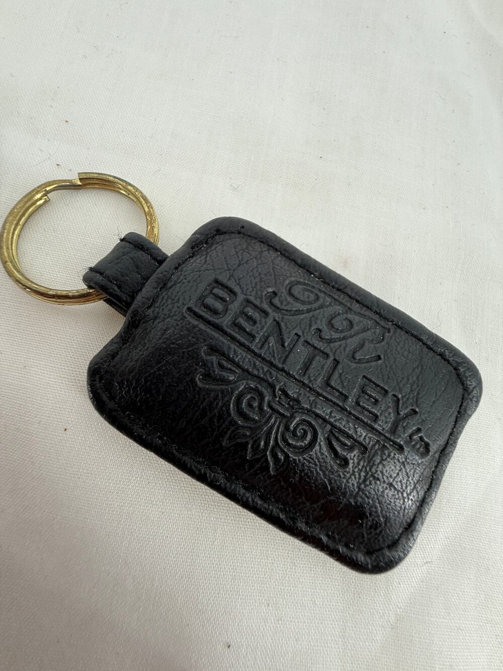Vintage TR Bentley Genuine Leather Keychain Key Ring Black Gold Tone